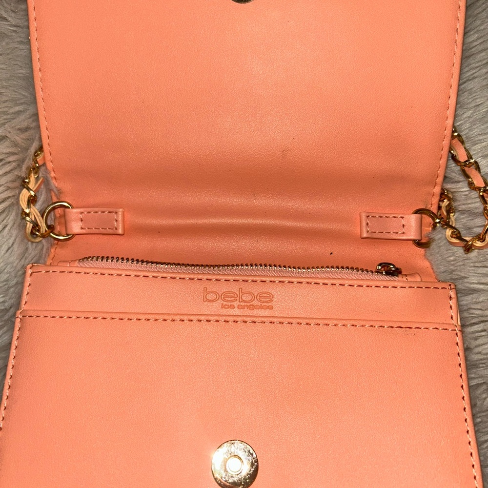 bebe Peach Quilted Chain Crossbody Bag - Picture 5 of 6